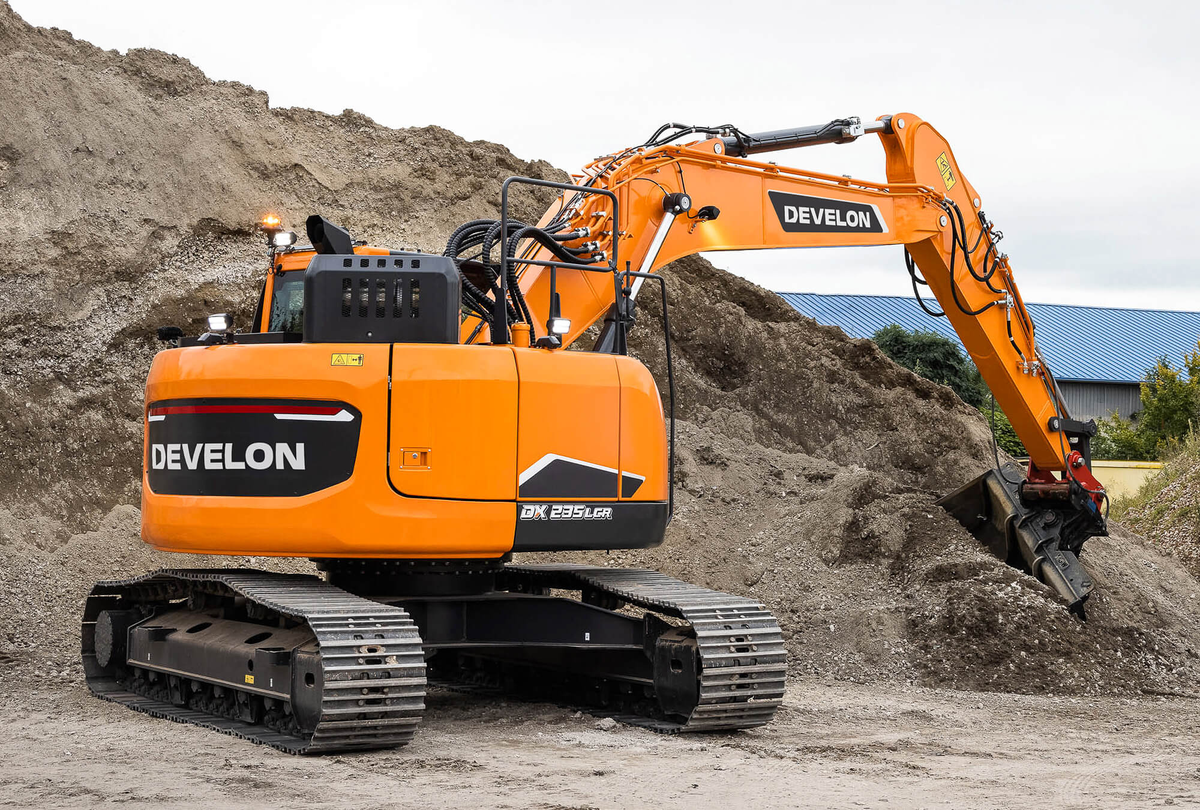 DEVELON DX235LCR-7 Crawler Excavator