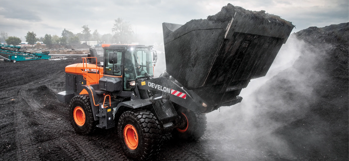DEVELON DL320-7 Wheel Loader