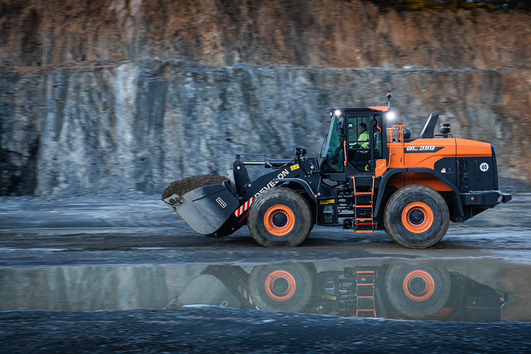 DEVELON DL380-7 Wheel Loader