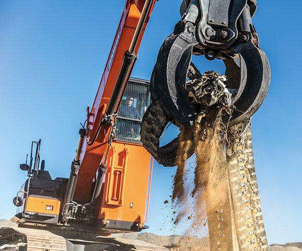 DEVELON DX225MH-5 Material Handler