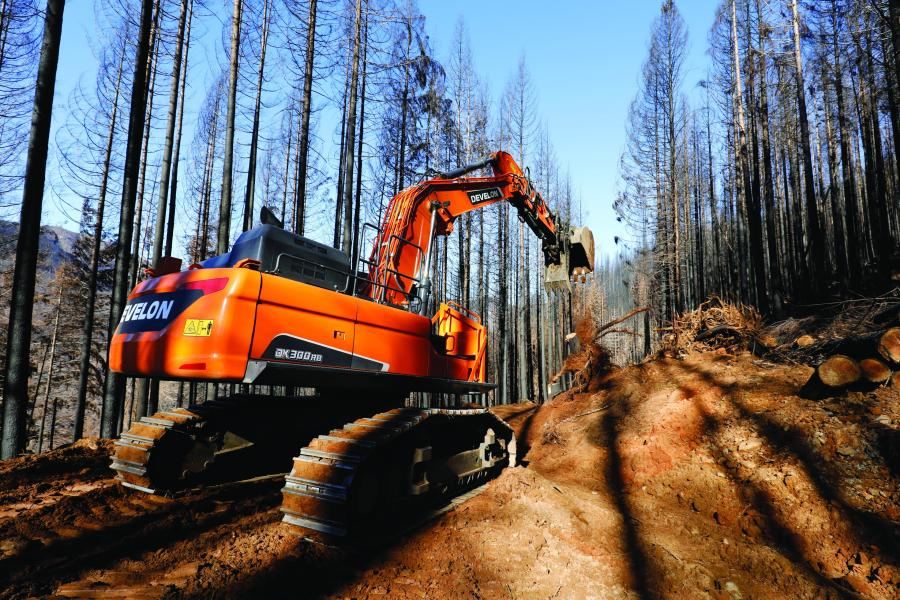 DEVELON DX300LL-7 Log Loader