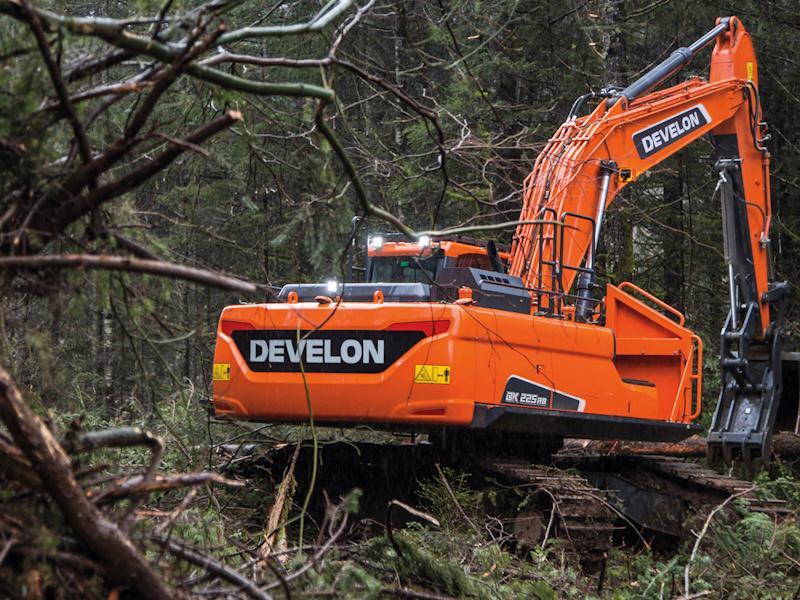 DEVELON DX225RB-7 Road Builder